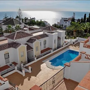 https://apartamento-bonito-en-pinal-del-mar-nerja.hotelsinnerja.org