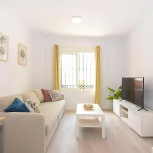 https://apartamento-recin-reformado-en-el-centro-de-nerja.1costadelsol.com